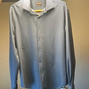 Van Huesen Dress Shirt (Size:XL) Slim Fit